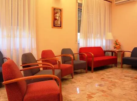 拉卡萨帝拿撒勒酒店 2* 罗马