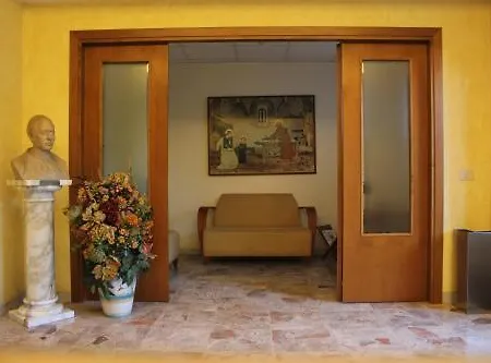 La Casa Di Nazareth 2*