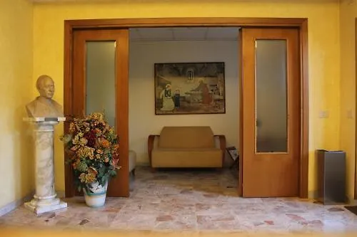 La Casa Di Nazareth 2*